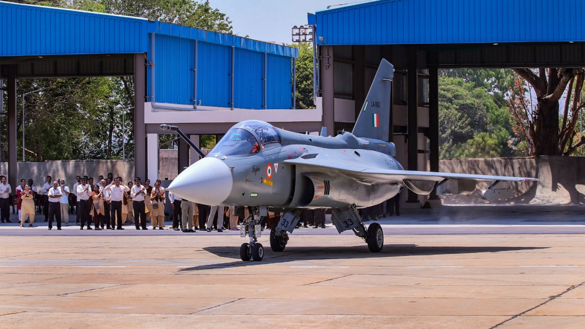 AWACS से तेजस तक: 87,000 करोड़ रुपये की रक्षा सौदा IAF के लिए क्या लाएगा भारत समाचार